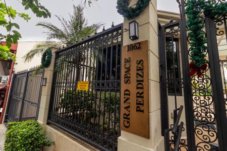 Apartamento para alugar com 75m², 2 quartos e 3 vagasFachada e Portaria