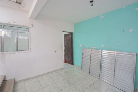 Casa para alugar com 38m², 1 quarto e sem vagaQuintal