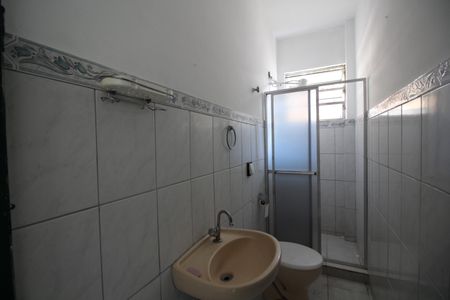 Banheiro de casa para alugar com 1 quarto, 50m² em Curicica, Rio de Janeiro