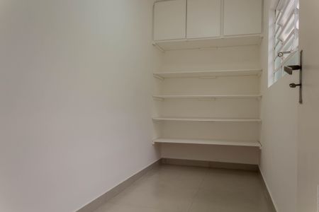 Casa à venda com 153m², 3 quartos e 3 vagasQuarto de Serviço