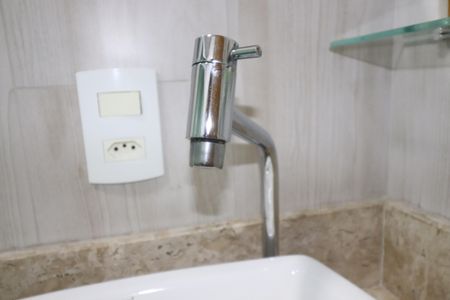 Apartamento à venda com 55m², 2 quartos e 1 vagaBanheiro 2