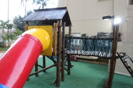 Apartamento para alugar com 82m², 3 quartos e 2 vagasÁrea comum - Playground