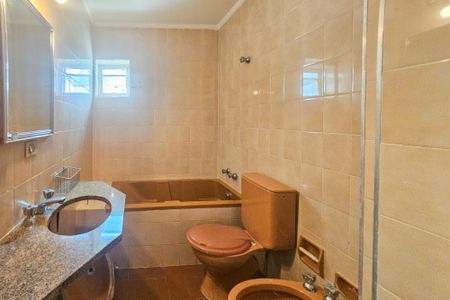 Apartamento para alugar com 210m², 4 quartos e 2 vagasbanheiro da suíte 1