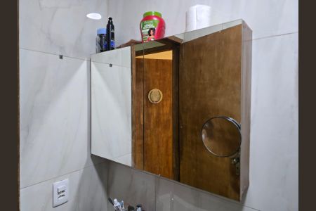 Casa para alugar com 80m², 3 quartos e 2 vagas Casa para alugar com 80m², 3 quartos e 2 vagasBanheiro Social