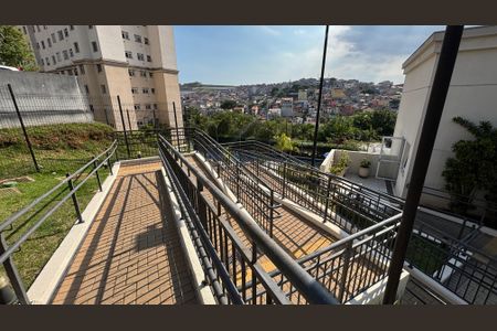 Apartamento para alugar com 42m², 2 quartos e 1 vagaRampa - Corrimão