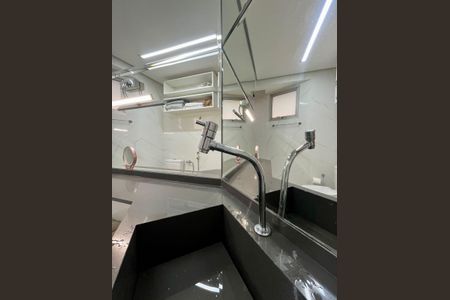 Apartamento à venda com 89m², 3 quartos e 1 vagaBanheiro da Suíte