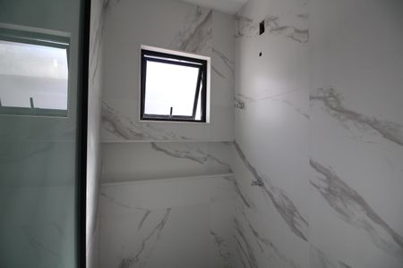 Casa de condomínio à venda com 192m², 3 quartos e 3 vagasBanheiro Social