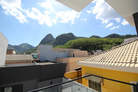 Casa de condomínio à venda com 192m², 3 quartos e 3 vagasQuarto 1 e 2 - Vista