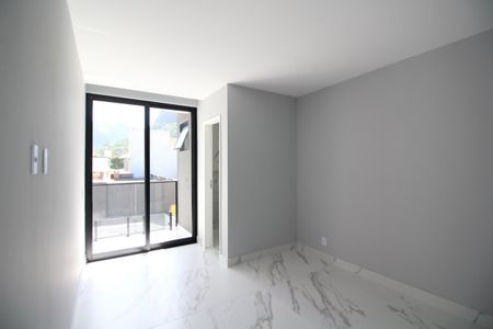 Casa de condomínio à venda com 192m², 3 quartos e 3 vagasQuarto 2