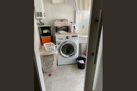 Casa de condomínio à venda com 274m², 3 quartos e 2 vagas