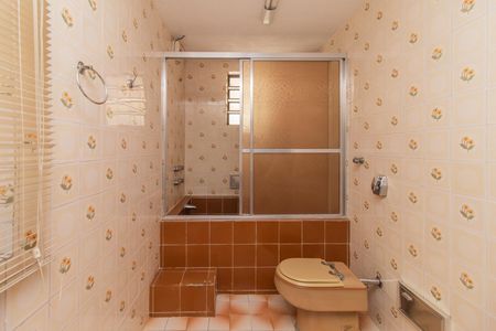 Casa de condomínio para alugar com 250m², 3 quartos e 4 vagasBanheiro Social 1