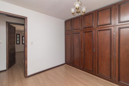 Casa de condomínio para alugar com 250m², 3 quartos e 4 vagasQuarto 2