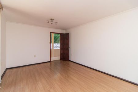 Casa de condomínio para alugar com 250m², 3 quartos e 4 vagasSala