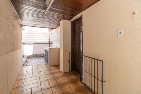 Casa de condomínio para alugar com 250m², 3 quartos e 4 vagasQuintal