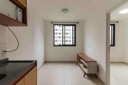 Sala / Cozinha de apartamento para alugar com 1 quarto, 25m² em Butantã, São Paulo