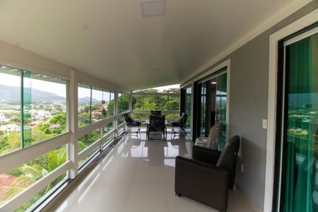Casa de Condomínio para alugar com 4 quartos, 600m² em Itaipu, Niterói