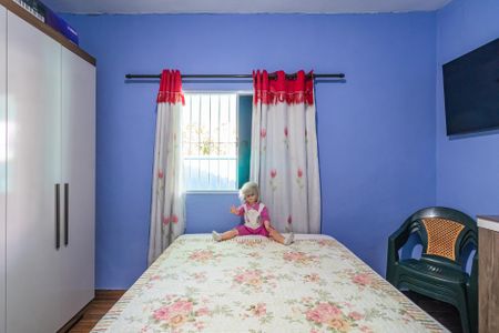 Quarto 2 de casa à venda com 3 quartos, 270m² em Jardim dos Camargos, Barueri