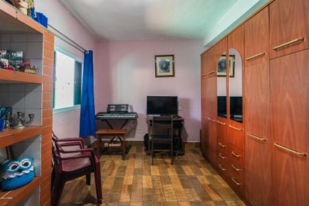Quarto 1 de casa à venda com 3 quartos, 270m² em Jardim dos Camargos, Barueri