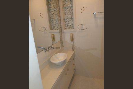 Casa à venda com 362m², 6 quartos e 2 vagas