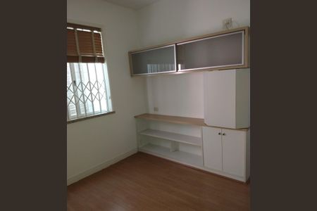 Casa à venda com 362m², 6 quartos e 2 vagas