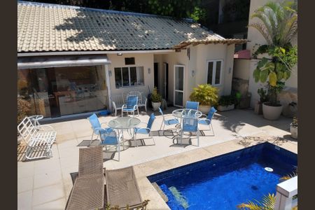 Casa à venda com 362m², 6 quartos e 2 vagas