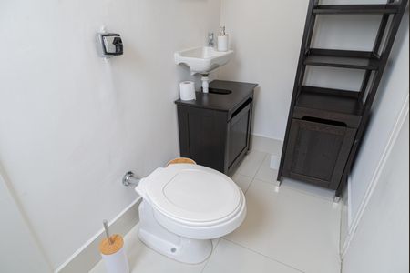 Apartamento à venda com 180m², 2 quartos e 2 vagasBanheiro de Serviço