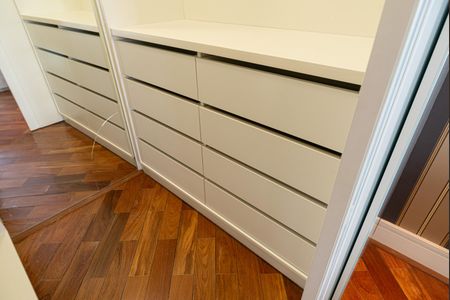 Apartamento à venda com 180m², 2 quartos e 2 vagasCloset da Suíte 1
