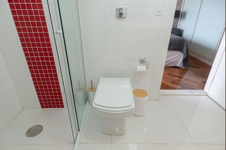Apartamento à venda com 180m², 2 quartos e 2 vagasBanheiro da Suíte 2