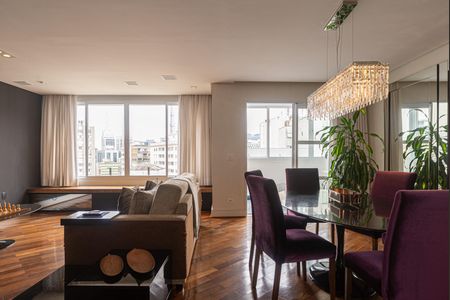 Apartamento à venda com 180m², 2 quartos e 2 vagasSala