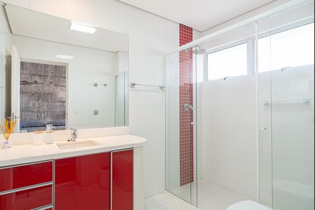 Apartamento à venda com 180m², 2 quartos e 2 vagasBanheiro da Suíte 2