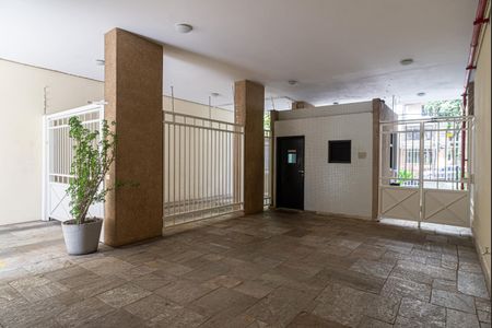 Apartamento à venda com 180m², 2 quartos e 2 vagasÁrea comum - Entrada do Edifício/Portaria