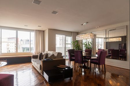 Apartamento à venda com 180m², 2 quartos e 2 vagasSala