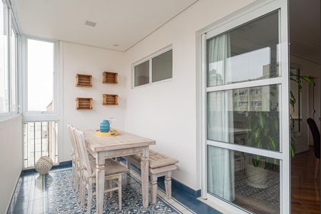 Apartamento à venda com 180m², 2 quartos e 2 vagasVaranda da Sala