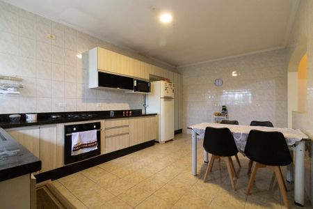 Casa para alugar com 190m², 3 quartos e 4 vagasCozinha