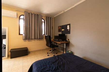 Casa para alugar com 190m², 3 quartos e 4 vagasQuarto 1