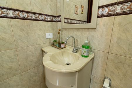 Casa para alugar com 190m², 3 quartos e 4 vagasBanheiro 2