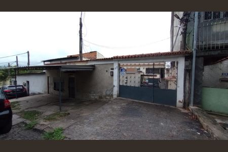 Casa para alugar com 160m², 3 quartos e 2 vagasFachada com Placa