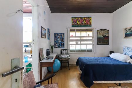 Casa à venda com 252m², 4 quartos e 4 vagasSuite 2