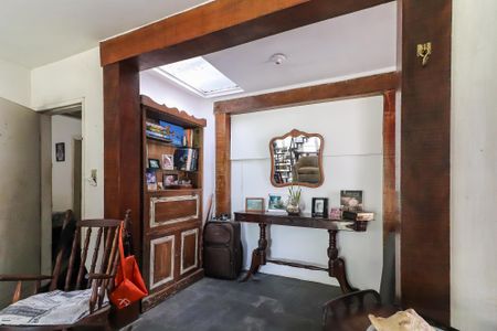 Casa à venda com 252m², 4 quartos e 4 vagasSala