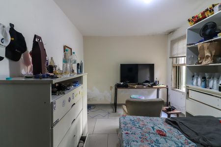 Casa à venda com 252m², 4 quartos e 4 vagasSuite 1