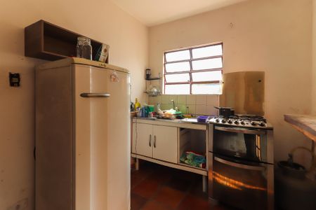 Casa à venda com 252m², 4 quartos e 4 vagasEdicula - Cozinha