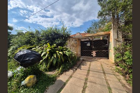 Casa à venda com 252m², 4 quartos e 4 vagasFachada - Plaquinha