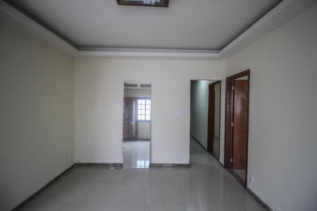 Sala de casa para alugar com 2 quartos, 85m² em Jardim Imperio, Nova Iguaçu