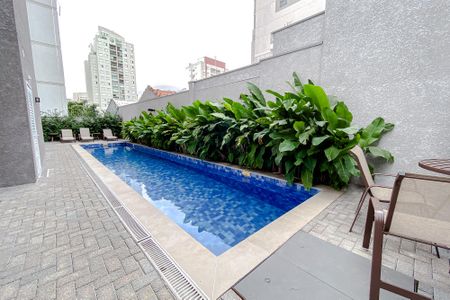 Studio à venda com 34m², 1 quarto e sem vagaÁrea comum - Piscina