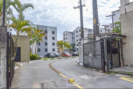 Apartamento para alugar com 44m², 2 quartos e 1 vaga Apartamento para alugar com 44m², 2 quartos e 1 vagaFachada