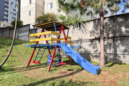 Apartamento para alugar com 44m², 2 quartos e 1 vaga Apartamento para alugar com 44m², 2 quartos e 1 vagaÁrea comum - Playground