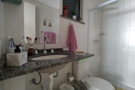 Apartamento à venda com 72m², 2 quartos e 1 vagaBanheiro da Suíte