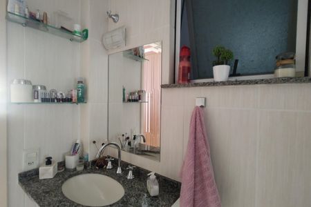 Apartamento à venda com 72m², 2 quartos e 1 vagaBanheiro da Suíte