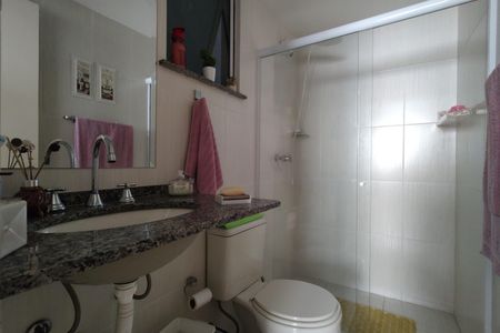 Apartamento à venda com 72m², 2 quartos e 1 vagaBanheiro da Suíte