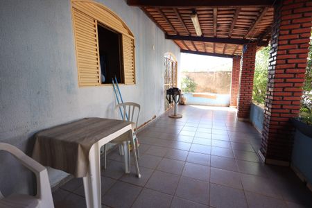 Varanda de casa para alugar com 4 quartos, 215m² em Setor Rio Formoso, Goiânia